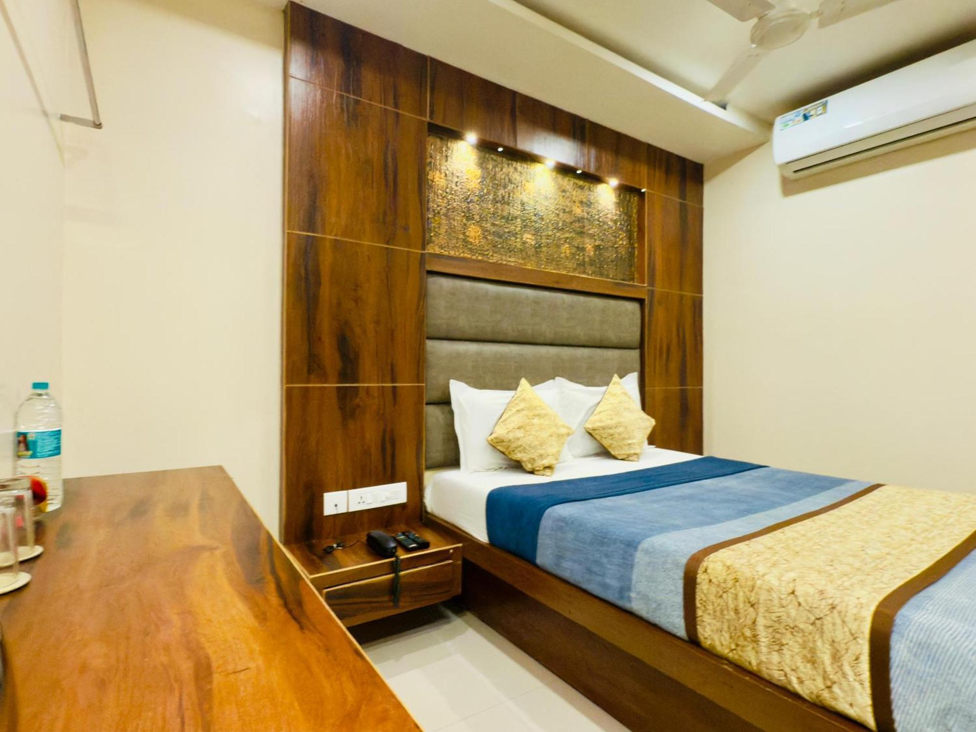 The Hydel Park - Business Class Hotel - Near Central Railway Station Chennai Bagian luar foto