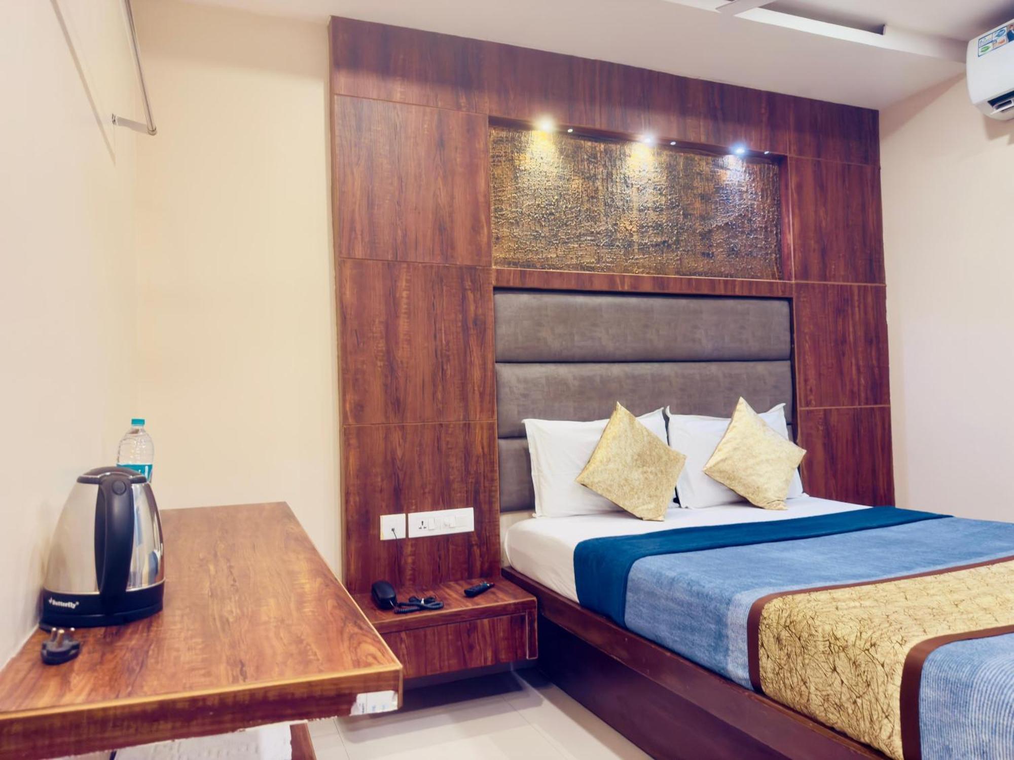 The Hydel Park - Business Class Hotel - Near Central Railway Station Chennai Bagian luar foto